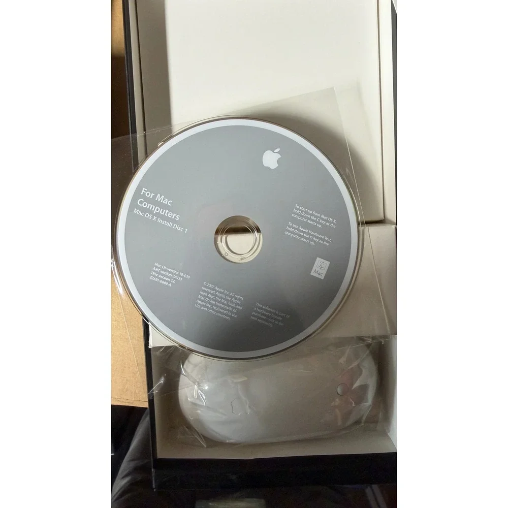 Apple Mac OS X Leopard 10.5 & 10.4.10 Install Discs with Mighty Mouse & Box